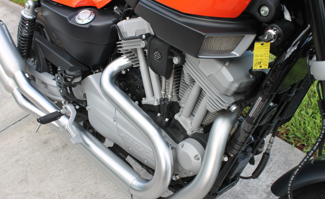 XR1200 SPOTRSTERS 055